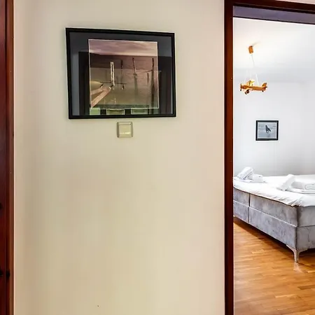 Spacious 2br In The Center Апартаменти *